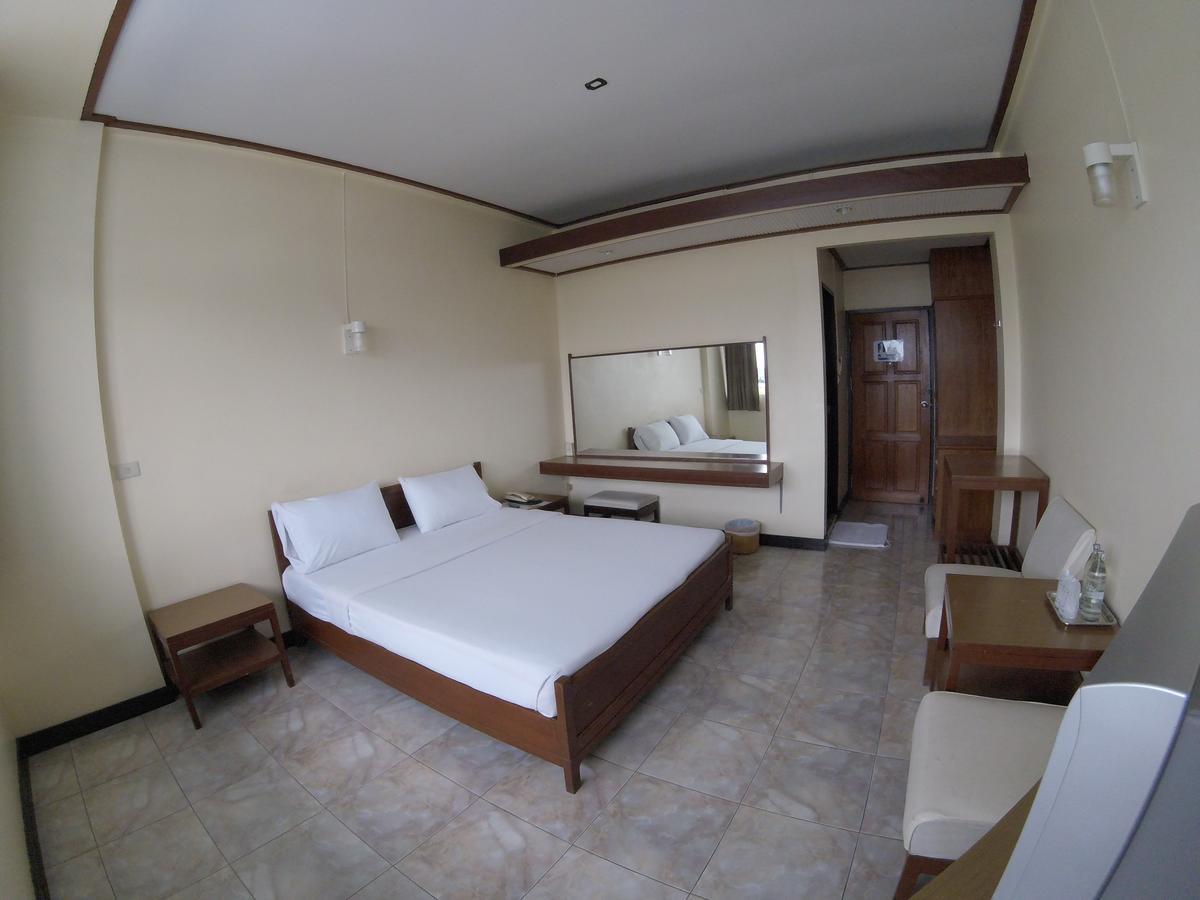 Tapee Hotel สุราษฎร์ธานี ภายนอก รูปภาพ