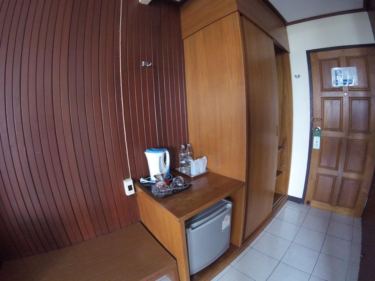 Tapee Hotel สุราษฎร์ธานี ภายนอก รูปภาพ