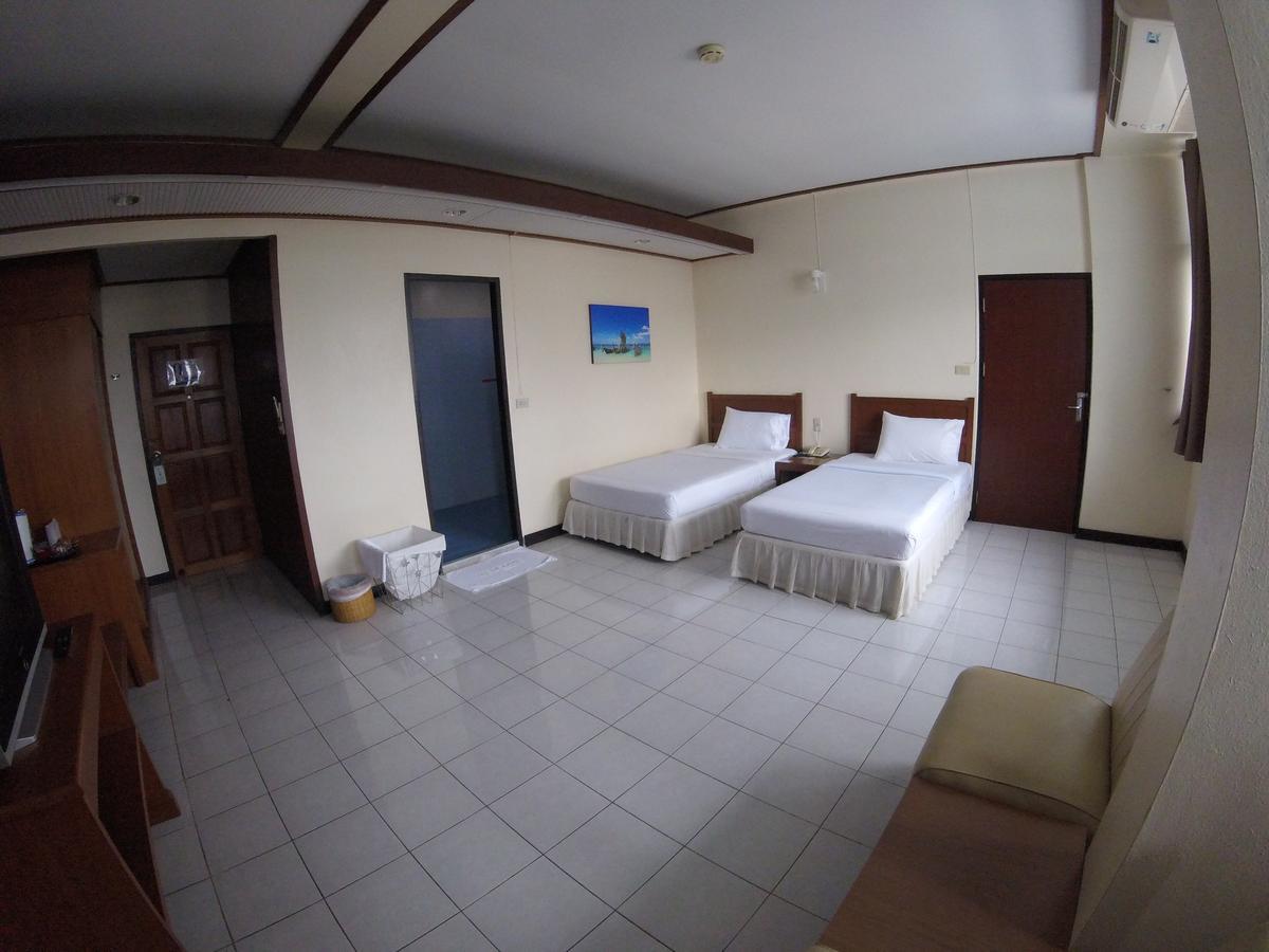 Tapee Hotel สุราษฎร์ธานี ภายนอก รูปภาพ